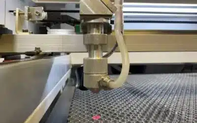La découpe du PMMA par les machines de découpe laser CUT-X
